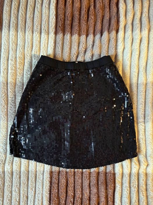 Чорна спідниця з паєтками
