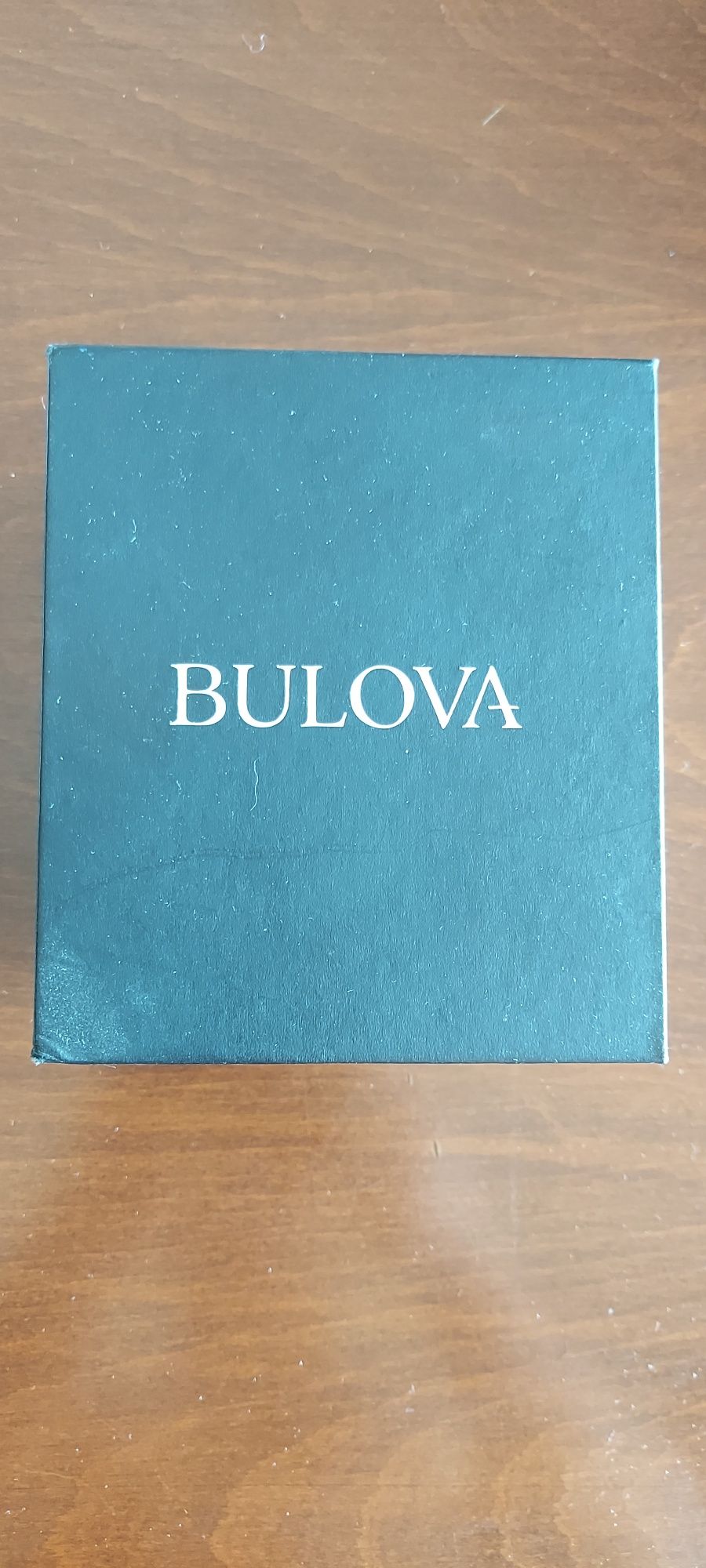 Позолоченные часы Bulova с бриллиантами. Годинник позолочений.