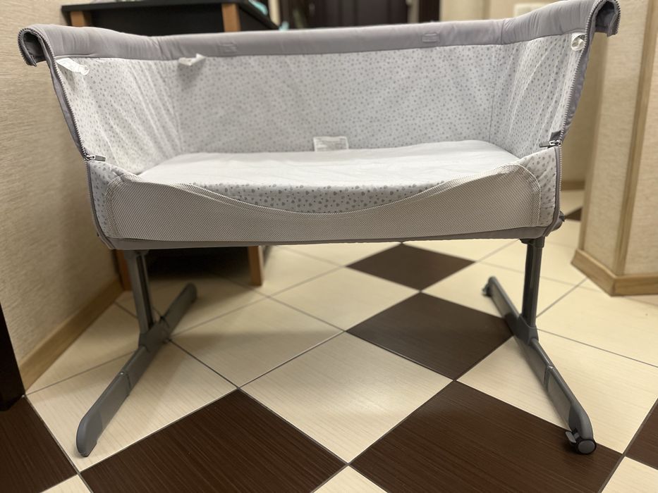 Ліжечко Chicco next2me