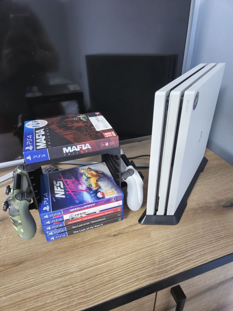 Konsola PlayStation 4 Pro 500Gb SSD