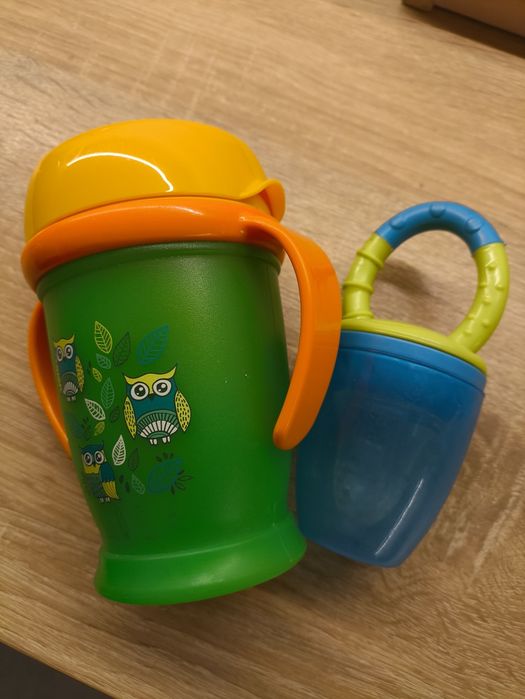 Kubek niekapek i smoczek