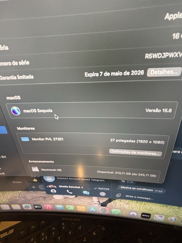 Mac mini com teclado trackpad