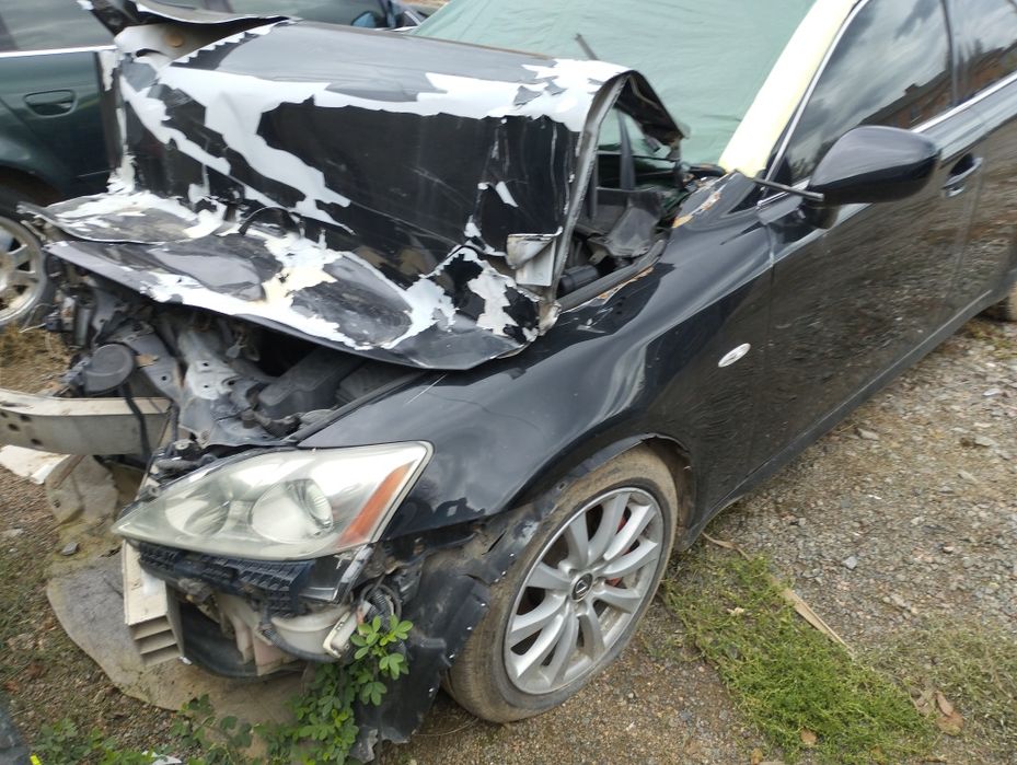 Lexus  is300 після дтп