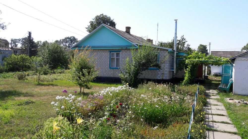 Продам будинок в селі Русанів Броварський район (38 км від Києва).