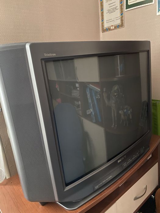 Телевізор sony trinitron