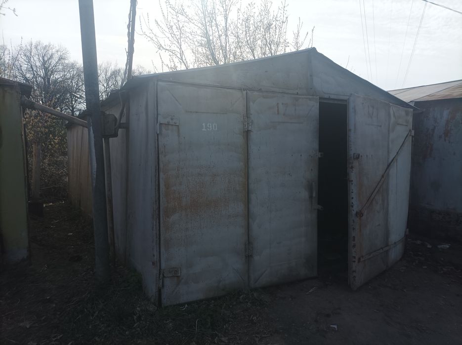 Сдам гараж кооператив Космос