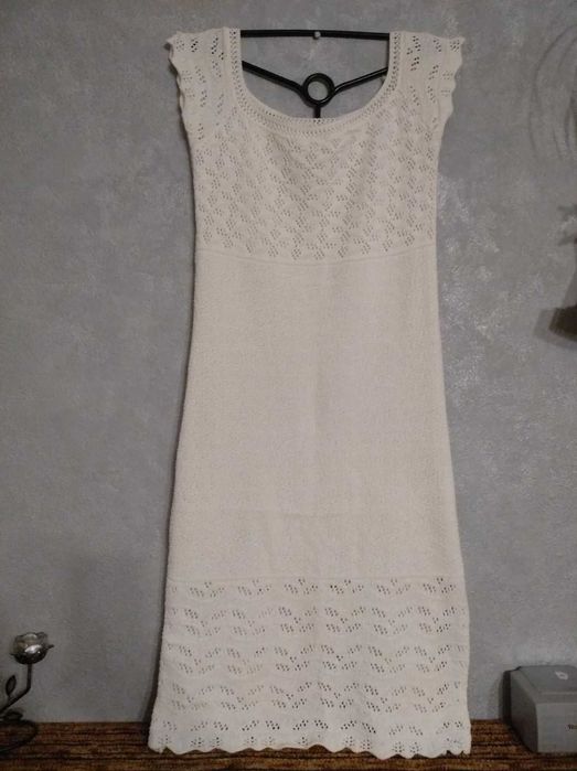 Sprzedam sukienkę z dzianiny