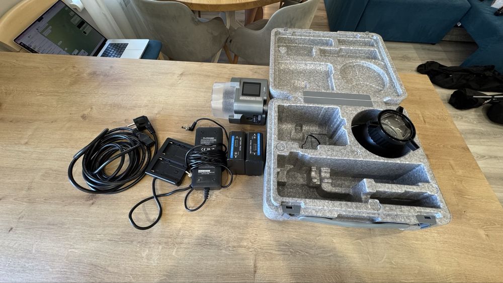 Світло Amaran 60d + софт бокси + батареї
