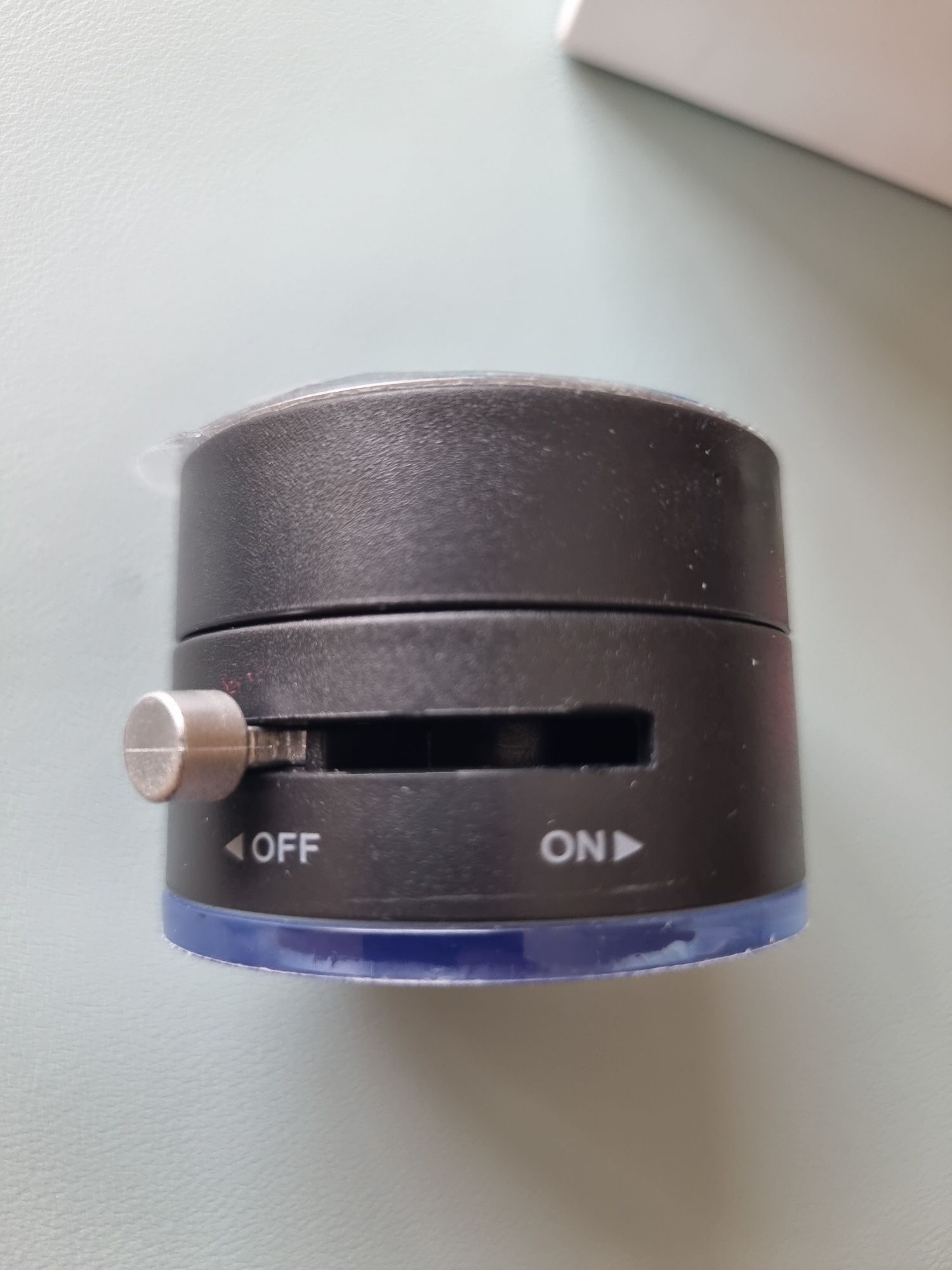Suporte magnético para telemóvel