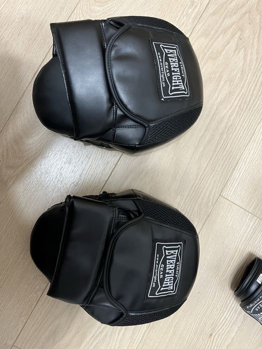 Rekawice i tarcze bokserskie