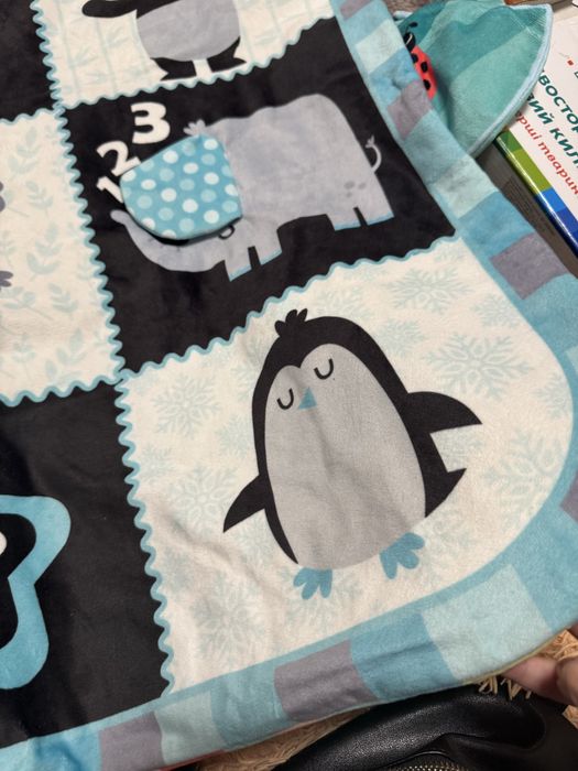 Тактильний двосторонній плюшевий розвиваючий килимок