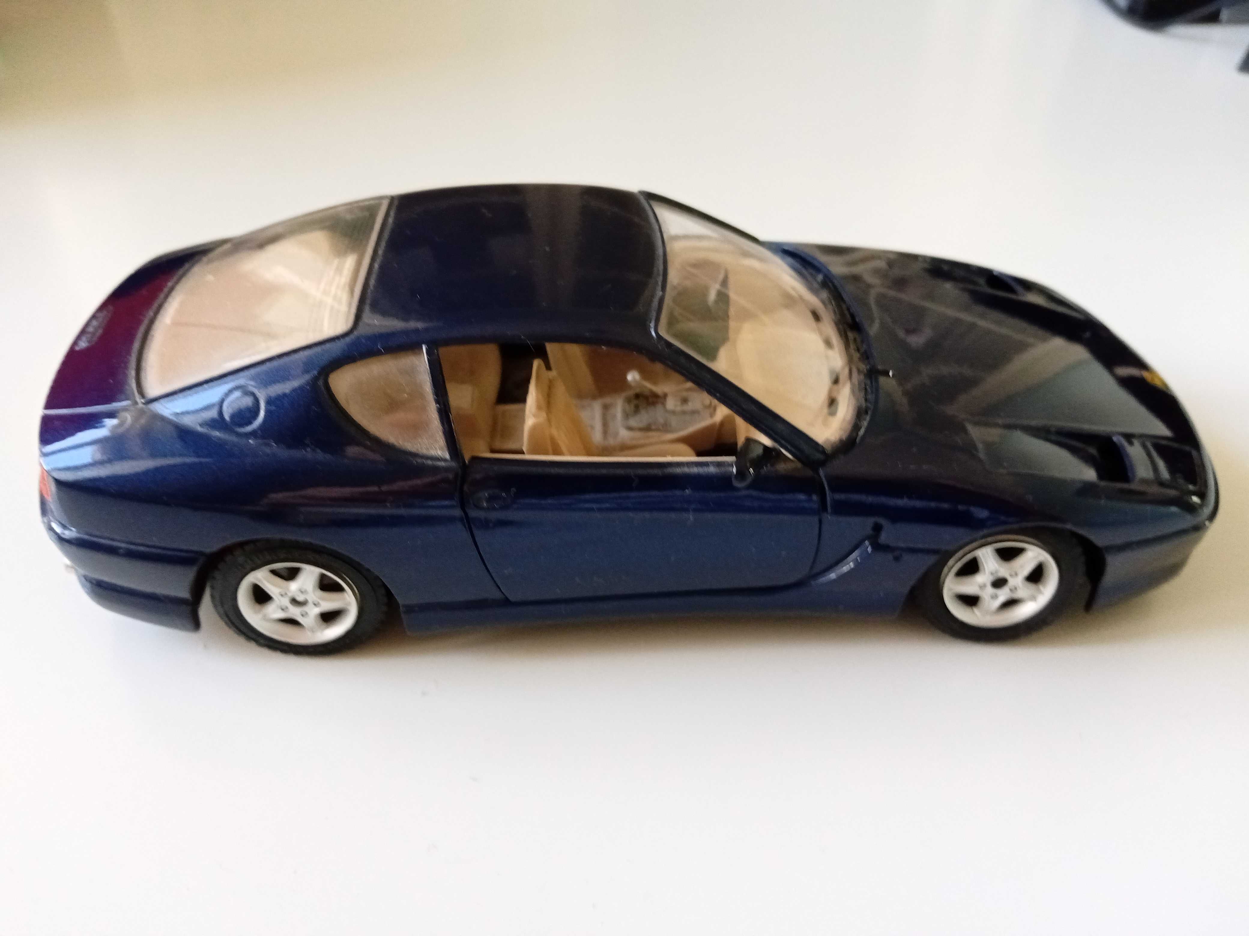 Carros de Coleção Bburago – vários modelos (1/18, 1/25)