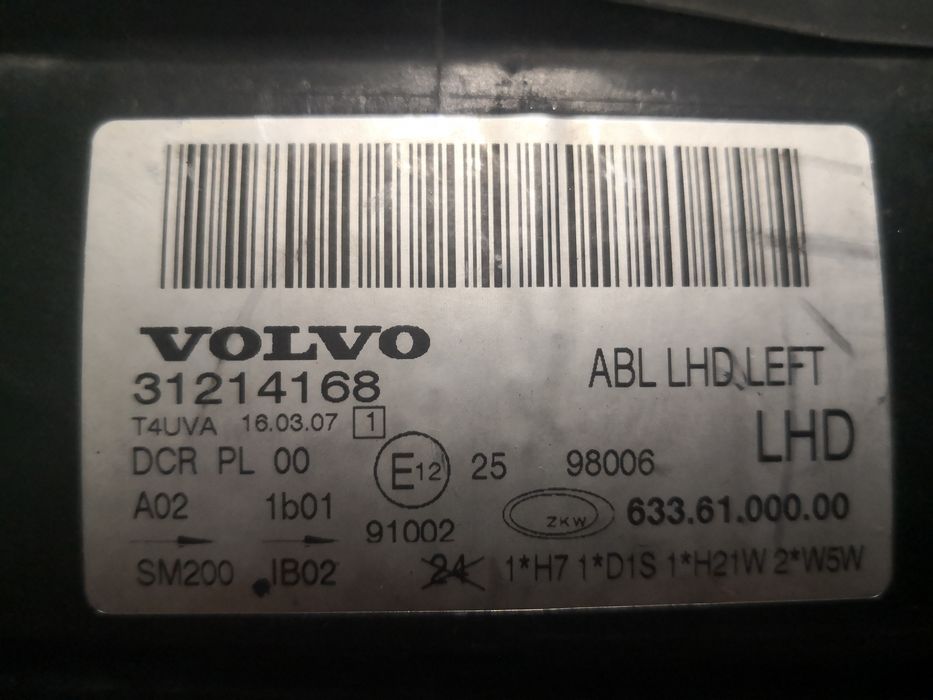 Фара Volvo S80 XC70 левая ксенон