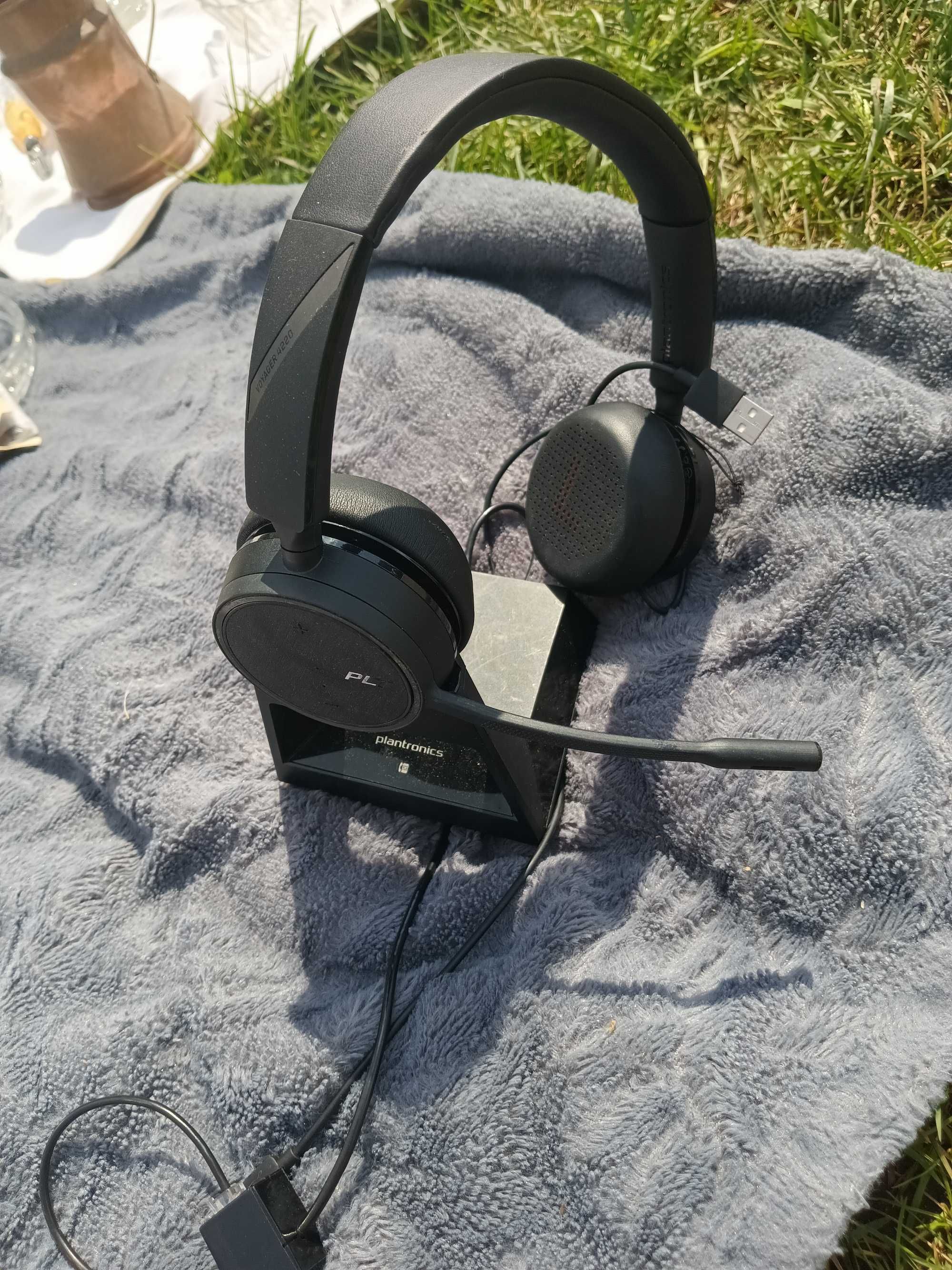 Słuchawki plantronics Voyager 4220