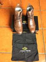 Botas em pele nacionais n. 41
