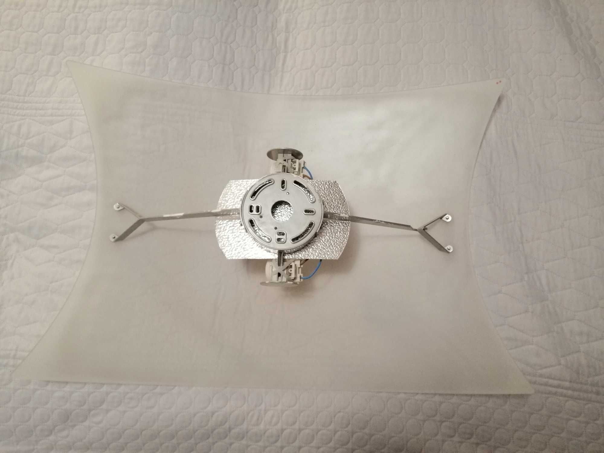lampa sufitowa szkło mleczne 70*50 cm