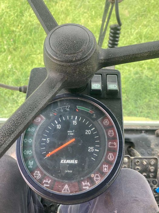 Комбайн зернозбиральний  CLAAS DOMINATOR 118SL. З документами.