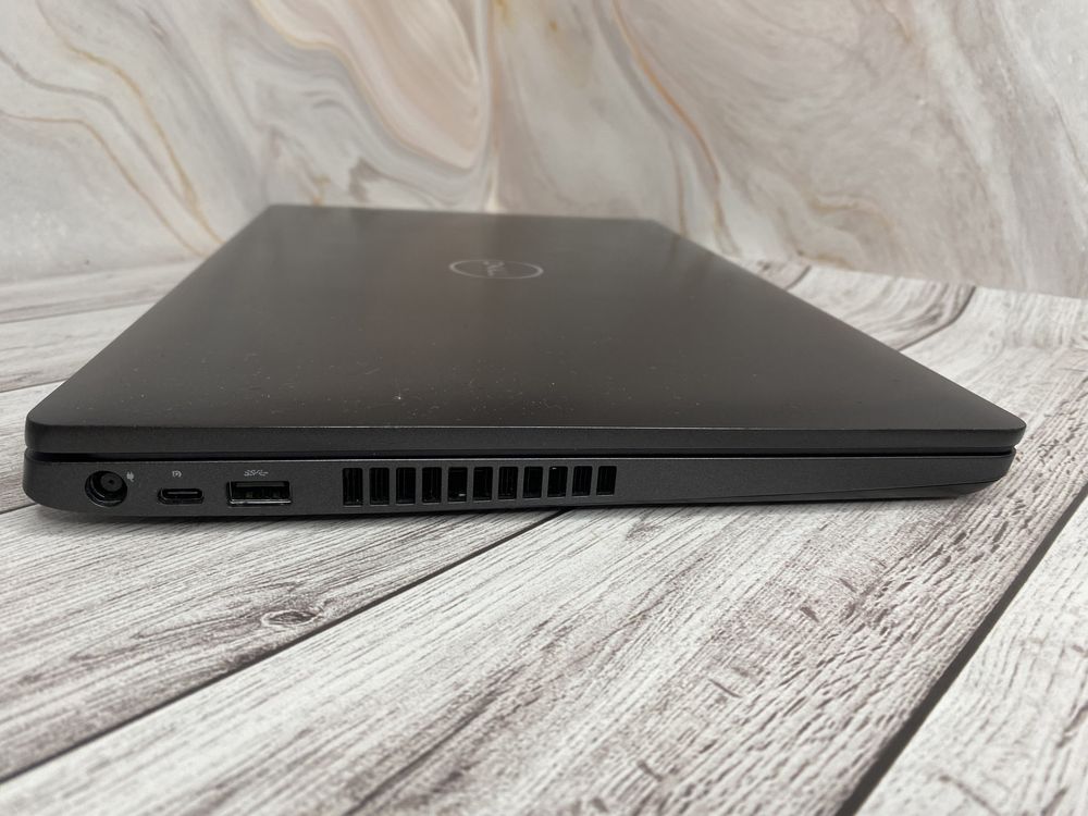 Dell Latitude 5500 15.6’ FHD ips i5-8265u 8/256