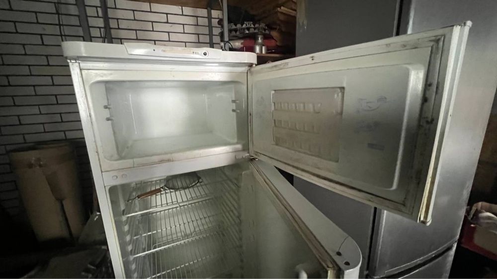 Холодильник indesit та simens
