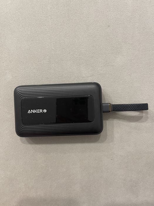 Зовнішній акамулятор Anker
