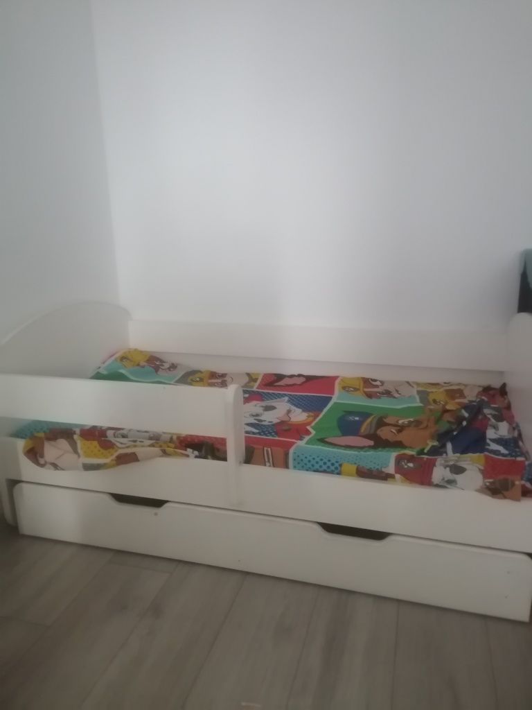 Oddam za darmo łóżko dziecięce. Materacem