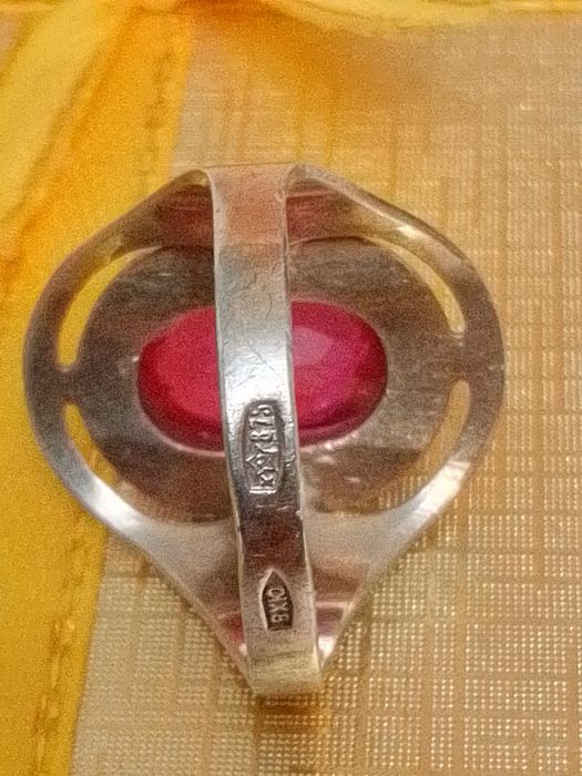 Złota landrynka z czasów PRL-u