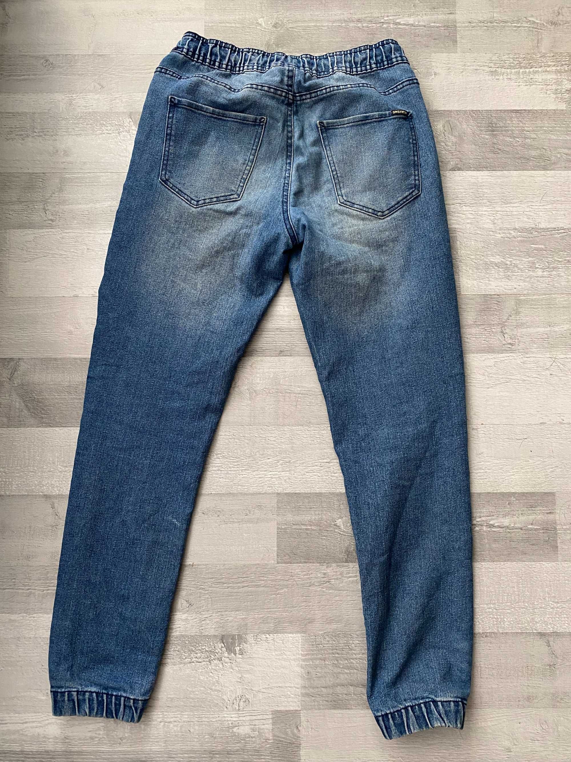 Spodnie męskie dżinsy jeansy 28 ze sznurkiem wiązane dżinsowe ściągane