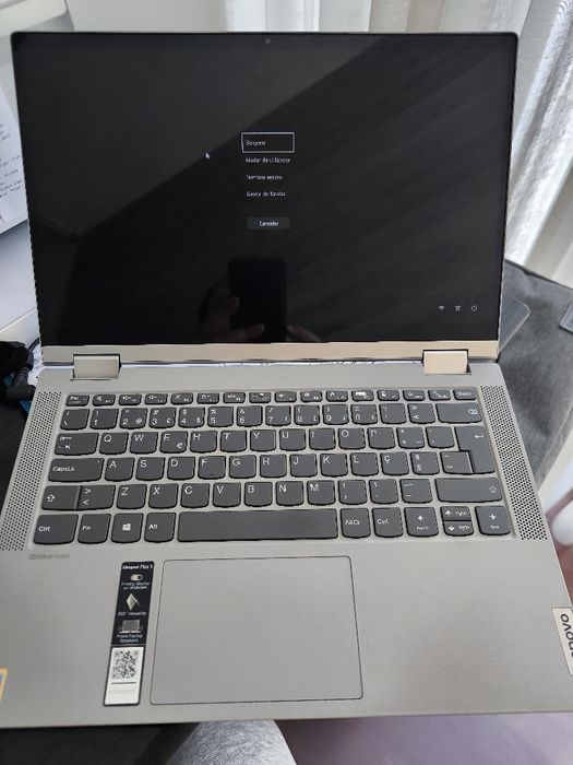Portátil 14 polegadas Lenovo 2-in-1 Ideapad Flex 5