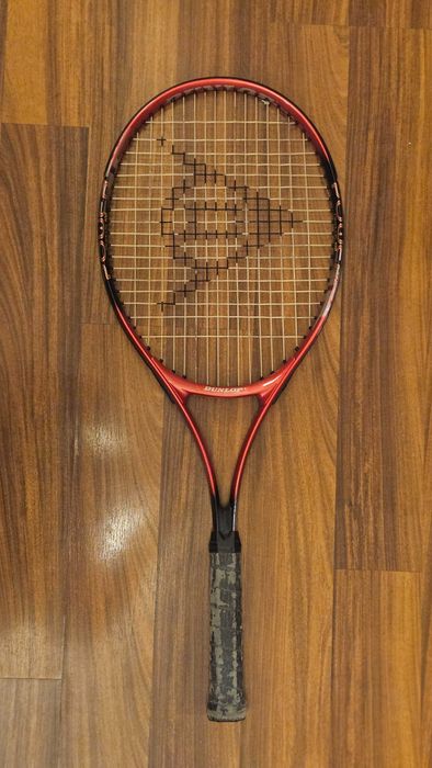 Raqueta de tênis antiga Dunlop