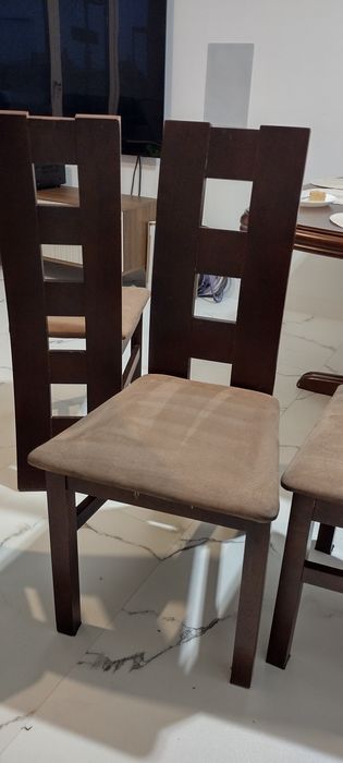 Zestaw 6 drewnianych solidnych krzeseł do salonu, jadalni