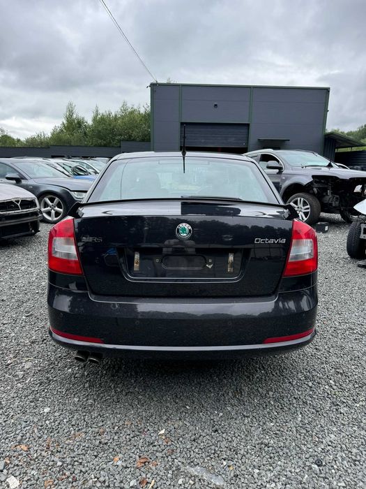 Бампер задній взборі Skoda Octavia A5 VRS RS ліфтбек рс врс рестайл