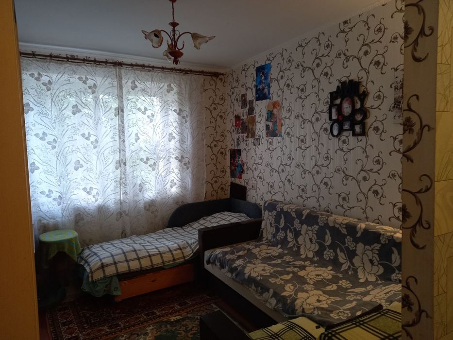 Продам срочно комнату