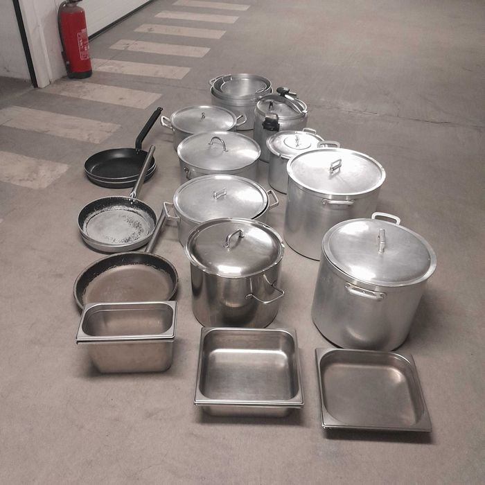 Tachos e panelas  cubas inox e fogão junex