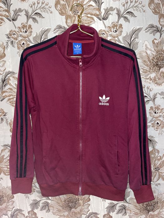 Олимпийка adidas.