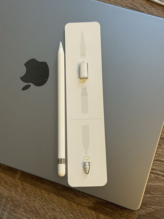 Apple Pencil 1 generation (пококління) акб в топ стані