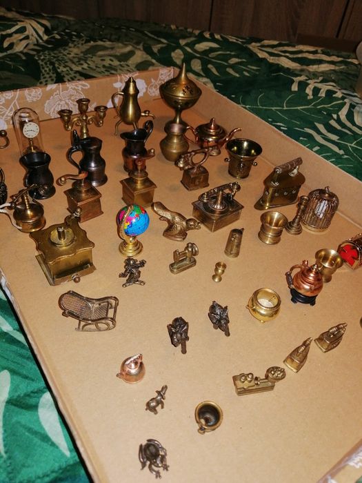 Mini figurki z mosiądzu inie tylko.