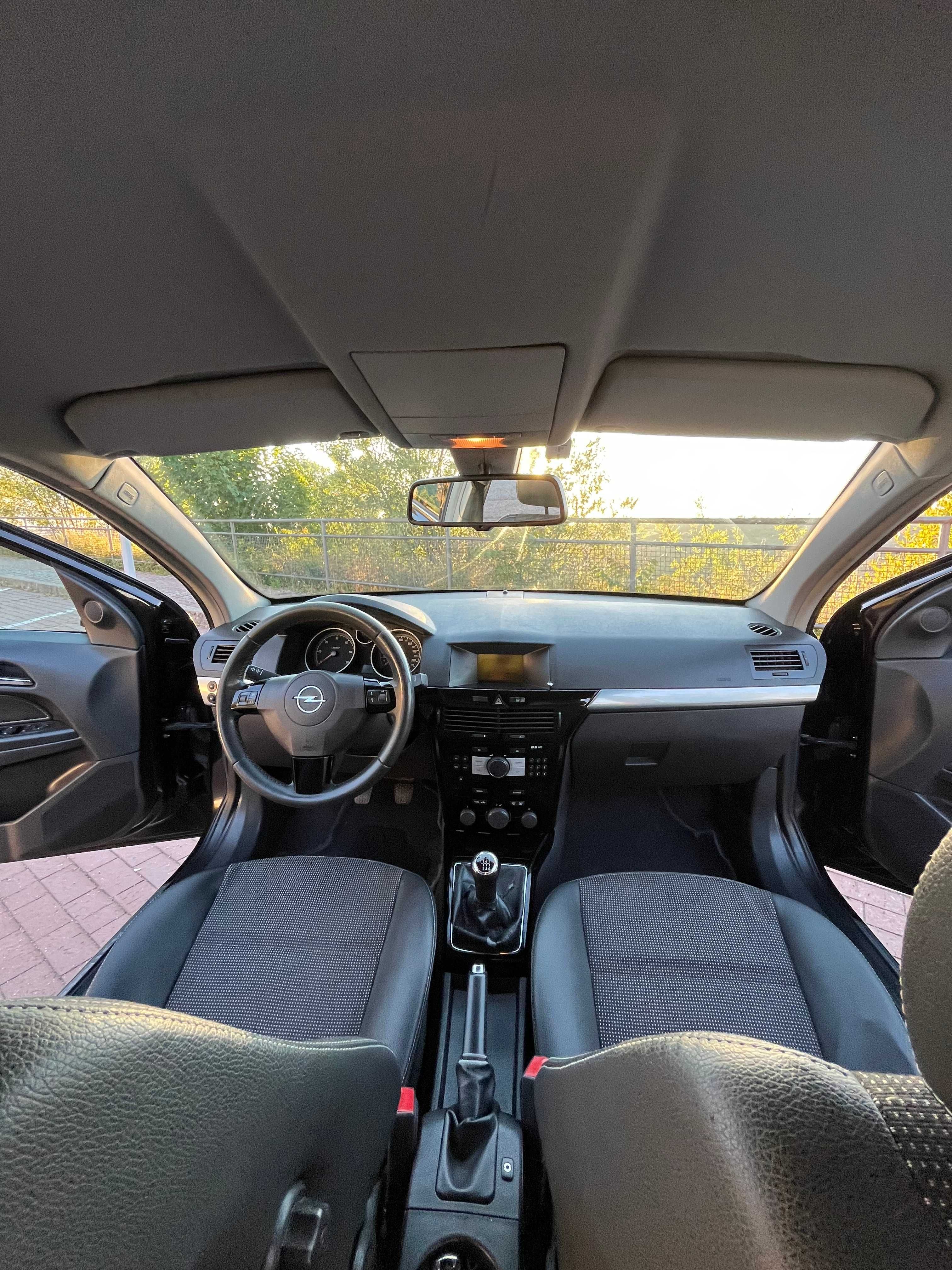 Opel Astra 1.7 CDTi Cosmo