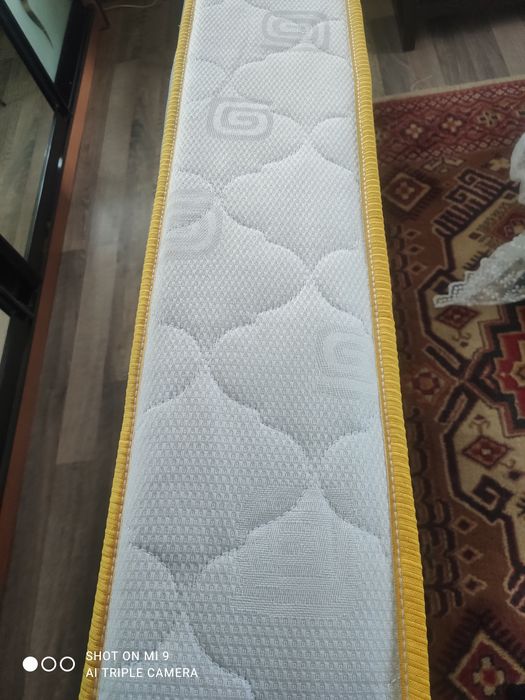 Продам ортопедичний матрас.