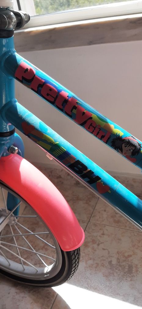 Bicicleta de menina