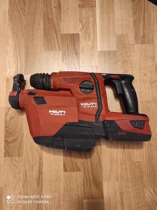 Zestaw Hilti wiertarka, klucz, wkręt, piła, automat