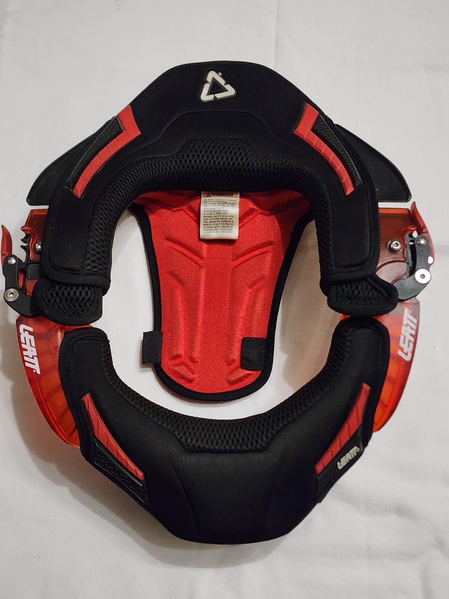 Продам Leatt brace gpx