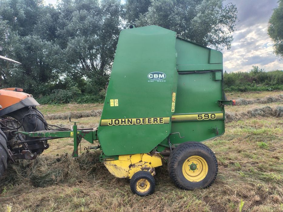 Prasa John Deere 590