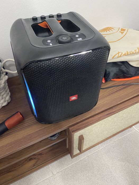 Jbl party box encore (nao essential) + mic