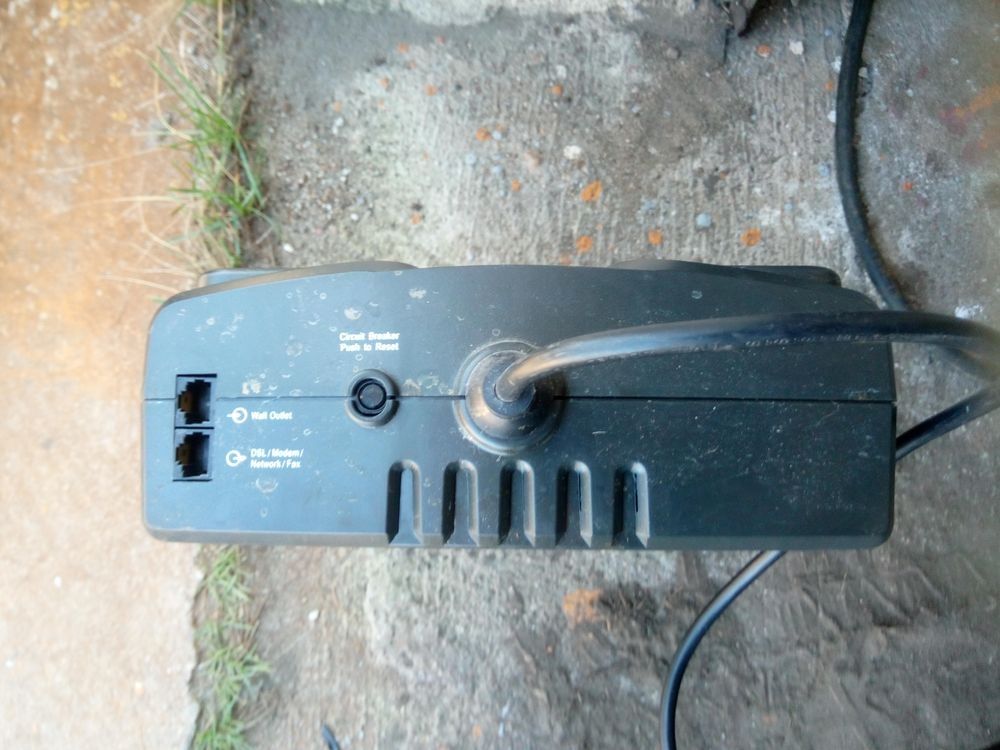 Apc  UPA 400 UPS