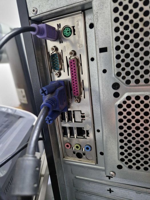 Комплект ПК: Cистемний блок (Pentium E1200)+Монітор +Клавіатура +Мишка