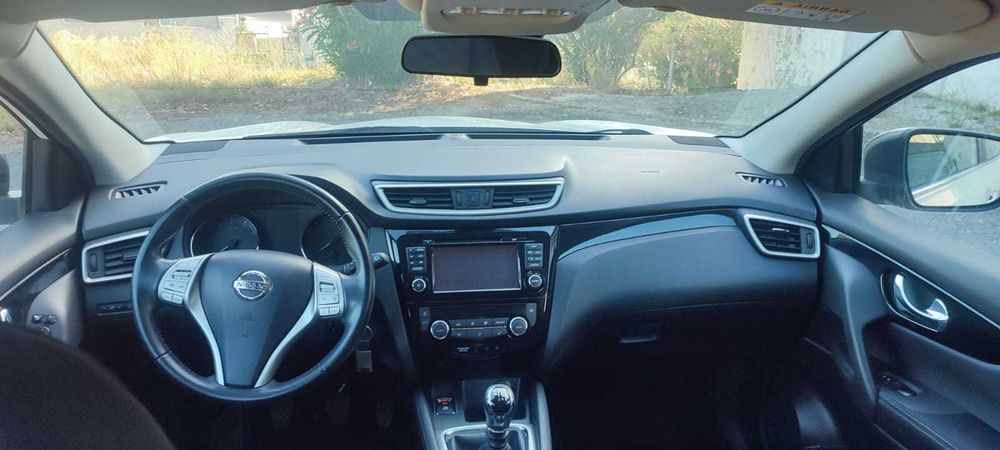 Nissan Qashqai DIG-T Acenta 2017 - COMO NOVO!