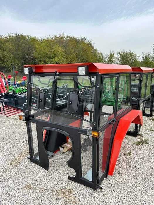 Kabina ciągnikowa z błotnikami C-330 C-360 DOSTAWA