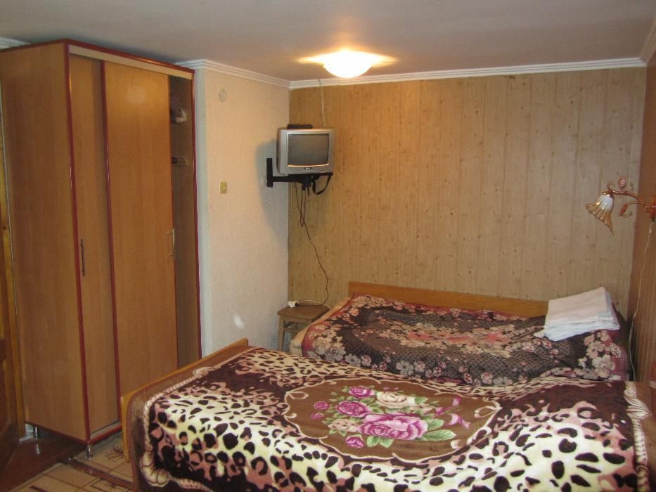 Здам будинок,кімнату  с. Поляна Закарпаття