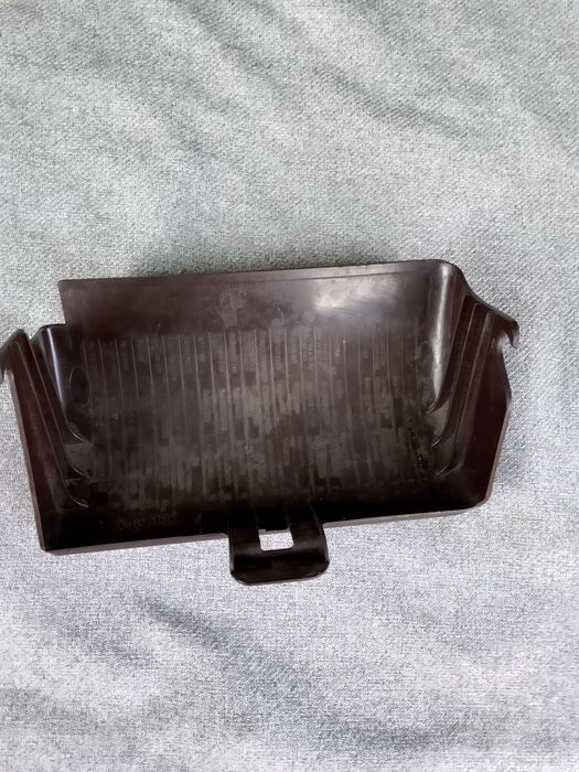 Brązowa osłona bezpieczników VW T3 caravelle Multivan syncro Westfalia