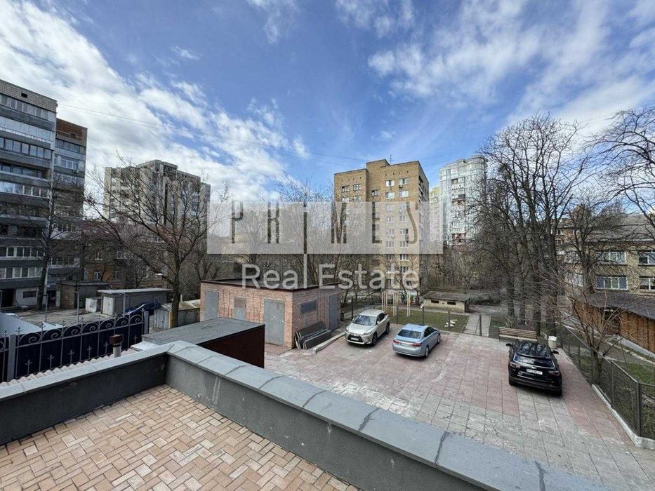 Продаж офісного приміщення 150м2 вул Кониського Тургеневская 28-30А